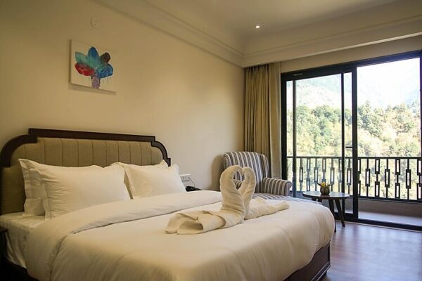 Valley Retreat (With Balcony) | Includes Breakfast - Image 4